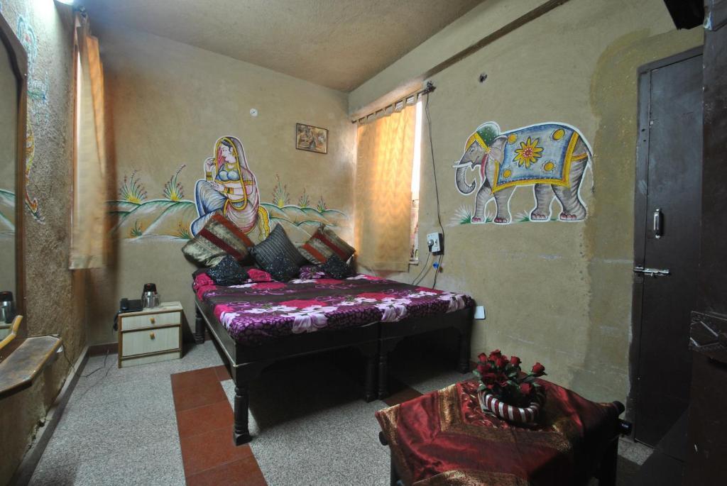 Hotel City Inn Jaipur Oda fotoğraf